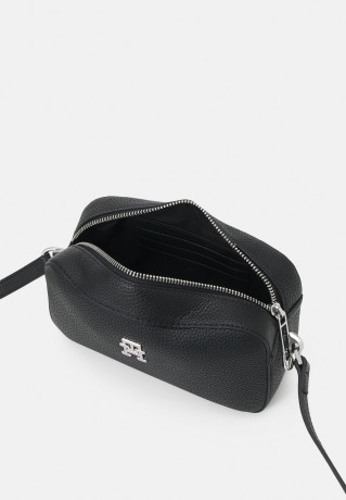 Tommy Hilfiger EMBLEM CAMERA BAG Across body bag black СУМКА ДЛЯ КАМЕРЫ EMBLEM Сумка через плечо черный