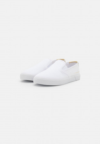 Tommy Hilfiger ESSENTIAL Slip-ons white ESSENTIAL слипоны белый