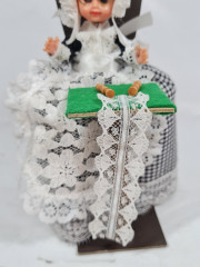 Фигурка винтажная &quot;Бабушка c пряжей на стуле&quot;, 15 см, Германия, 1960-70гг.