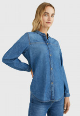 Tommy Hilfiger RUFFLED COLLAR REGULAR FIT OVER Button-down blouse paty RFFLED COLLAR REGULAR FIT OVER Блузка на пуговицах пати