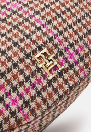 Tommy Hilfiger LIFE SHOULDER BAG CHECK Handbag beige LIFE SHOULDER BAG CHECK Сумка бежевый