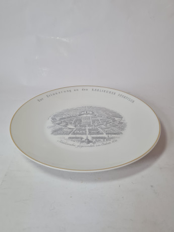 Rosenthal Декоративная фарфоровая тарелка "В память о спортивном клубе Карлсруэ", 27 x 3 см, Германия, 1960-70гг.