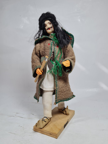 Фигурка винтажная "Дровосек в этническом костюме", 24 см, Румыния, 1960-70гг.