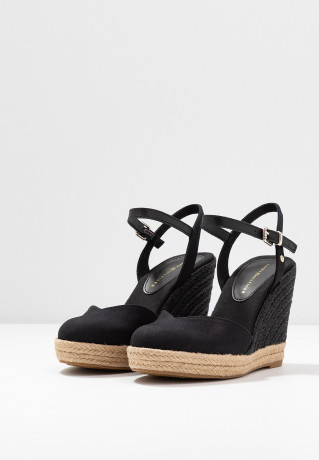 Tommy Hilfiger BASIC CLOSED TOE HIGH WEDGE High heeled sandals black BASIC CLOSED TOE HIGH WEDGE Босоножки на высоком каблуке черный