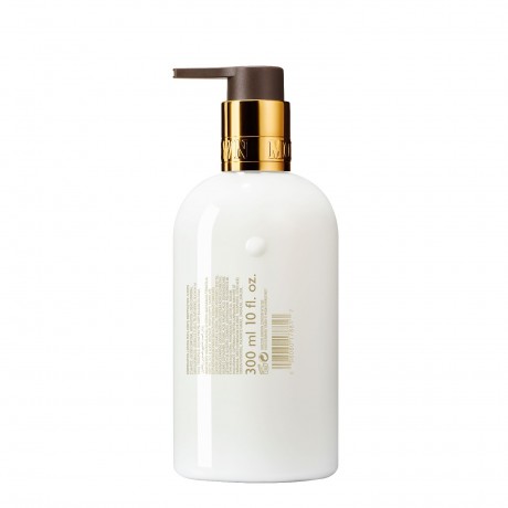 Molton Brown Jubilant Pine & Patchouli Korperlotion  Jubilant Лосьон для тела с сосной и пачули