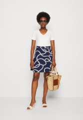 Tommy Hilfiger ROPE PRINT SHORT SKIRT Mini skirt coastal/carbon navy КОРОТКАЯ ЮБКА С ПРИНТОМ Мини-юбка прибрежный / углеродный флот
