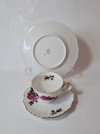 Seltmann Weiden Чайное трио с позолоченным ободком "Розы" , Германия, 1960-70гг.