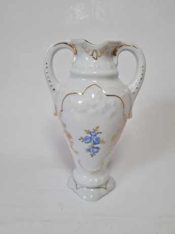 KARLOVARSKY Фарфоровая ваза с ручками "Нежные голубые цветы", 15см, Чехословакия, 1950-60гг.