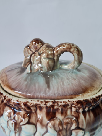 Сахарница винтажная Im Stil S&G Scheurich с крышкой, с цветочным декором, керамика, 11 x 15 см, Германия, 1960-1970гг.