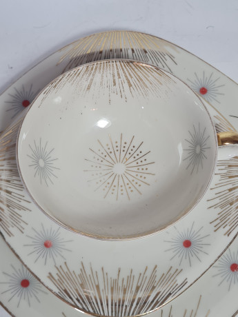 Чайное трио винтажное Wunsiedel Bavaria / Claudia с золотым декором в виде лучей, фарфор, Германия, 1960-70гг.