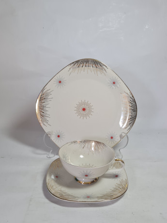 Чайное трио винтажное Wunsiedel Bavaria / Claudia с золотым декором в виде лучей, фарфор, Германия, 1960-70гг.