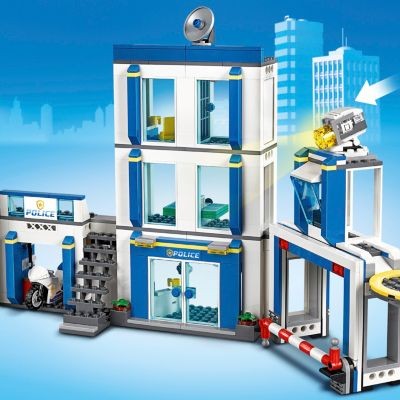 LEGO LEGO City 60246 Polizeistation Полицейский участок LEGO City 60246