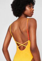 Tommy Hilfiger TOMMY HILFIGER X ANDY WARHOL ONE PIECE Swimsuit warhol sunset КОМБИНЕЗОН TOMMY HILFIGER X ANDY WARHOL Купальник Уорхол закат