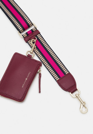 Tommy Hilfiger LIFE SATCHEL Handbag beige LIFE SATCHEL Сумочка бежевый