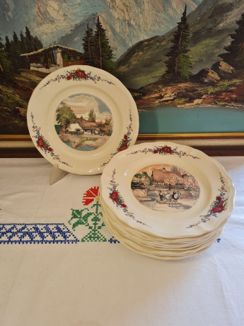Набор тарелок винтажных Sarreguemines France,  светло-бежевый фарфор с  пейзажами и красочным цветочным декором, 10 штук х 25 x 3 см, Франция, 1960-70гг.