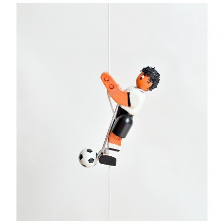 Holzspielzeug Kletterfigur Fussballer Деревянная игрушечная фигурка футболиста