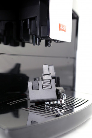 Melitta Melitta Kaffeevollautomat Barista TS Smart F850-102, schwarz, 21 Kaffeerezepte  8 Benutzerprofile, 2-Kammer Bohnenbehalter  Полностью автоматическая кофемашина Melitta Barista TS Smart F850-102, черный, 21 рецепт кофе, 8 пользовательских профилей,