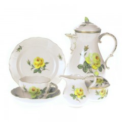 Meissen Meissen Neuer Ausschnitt - Rose mitte gelb mit Goldrand Kaffeeservice 6 Personen 21-tlg. Meissen New Cut - Роза середина желтая с золотым ободком Кофейный сервиз на 6 персон 21 шт.