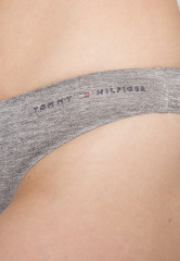 Tommy Hilfiger THONG Thong light grey heather ТОНГ стринги светло-серый вереск