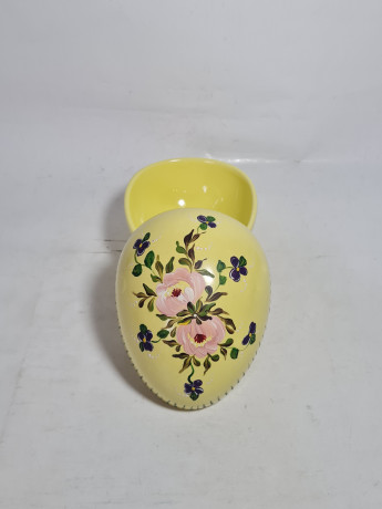 Шкатулка винтажная Im Stil Lefton China в форме яйца, в желтых тонах с цветочным декором, керамика, 11 х 11 см, Германия, 1970-80гг.
