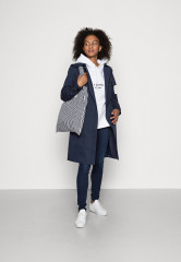 Tommy Hilfiger HILFIGER HOODIE Sweatshirt white HILFIGER HOODIE толстовка белый