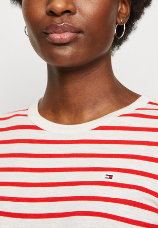 Tommy Hilfiger 1985 C NK SS Basic T-shirt white/fireworks 1985 C NK SS — базовая футболка белый/фейерверк