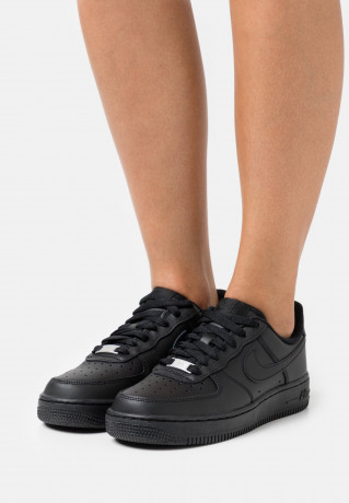 Nike Sportswear WMNS AIR FORCE 1 #x27;07 REC Sneaker low black WMNS AIR FORCE 1 #x27;07 REC Низкие кроссовки женские черный
