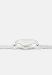 Tommy Hilfiger LAYLA Chronograph watch white LAYLA Часы с хронографом белый