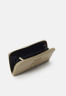 Tommy Hilfiger TIMELESS LARGE DEBOSS Wallet beige TIMELESS LARGE DEBOSS Бумажник бежевый
