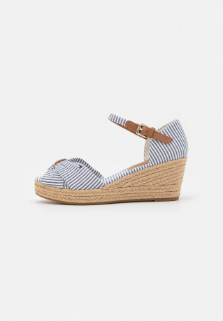Tommy Hilfiger HIGH WEDGE Platform sandals seersucker/bluecoast HIGH WEDGE Сандалии на платформе Сирсакер / Блюкост