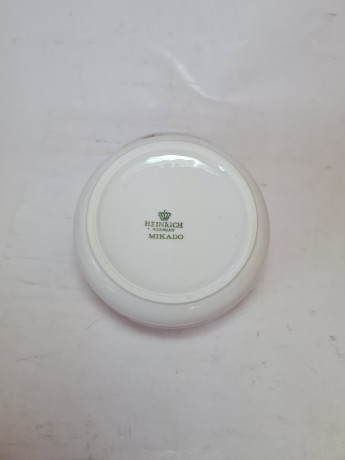 Heinrich / Mikado Шкатулка фарфоровая с цветочным узором в красных и золотых тонах, 8,5 x 9,5 см, Германия, 1960-70гг.