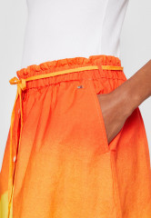 Tommy Hilfiger TOMMY HILFIGER X ANDY WARHOL SUNSET SKIRT A-line skirt orange ЮБКА TOMMY HILFIGER X ANDY WARHOL SUNSET Юбка-трапеция апельсин