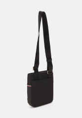 Tommy Hilfiger ELEVATED MINI CROSSOVER UNISEX Across body bag black ELEVATED MINI CROSSOVER UNISEX Сумка через плечо черный