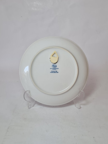 Тарелка декоративная винтажная Hutschenreuther "Зимний дворик с катком" с синим принтом, фарфор, 20 см, Германия, 1960-70гг.