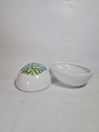 Шкатулка винтажная Gerold в форме яйца с крышкой, декор синие цветы, фарфор, 15 x 11 x 11 см, Германия, 1960-1970гг.