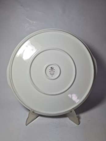 Hutschenreuther 1814 Фарфоровое белое блюдо с ручками и орнаментом по краю, 33см, Германия, 1970-80гг.