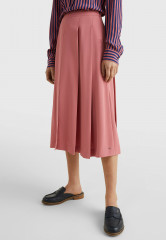 Tommy Hilfiger MONOGRAM EMBROIDERY MIDI A-line skirt english pink MONOGRAM EMBROIDERY МИДИ Юбка А-силуэта английский розовый