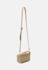 Tommy Hilfiger CASUAL CROSSOVER Across body bag beige CASUAL CROSSOVER Сумка через плечо бежевый