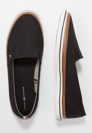 Tommy Hilfiger ICONIC KESHA SLIP ON Slip-ons black ICONIC KESHA SLIP ON Слипоны черный