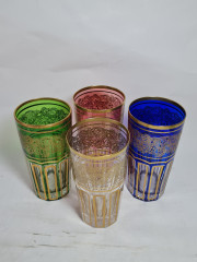 Стаканы винтажные Albena Morokko из цветного стекла с золотистым декором, 5 шт.х 13,5 см и 1 шт.х 10 см, Германия, 1960-70гг.