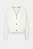 Tommy Hilfiger BUTTON Cardigan ecru КНОПКА кардиган экрю