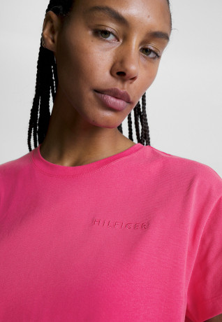 Tommy Hilfiger MODERN Basic T-shirt bright cerise pink MODERN Базовая футболка ярко-вишнево-розовый