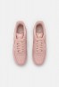 Nike Sportswear AIR FORCE 1 07 Sneaker low pink oxford/rose whisper/summit white AIR FORCE 1 07 Низкие кроссовки женские розовый оксфорд/розовый шепот/саммит белый