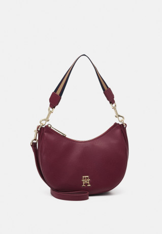 Tommy Hilfiger LIFE SHOULDER BAG Handbag rouge СУМКА НА ПЛЕЧО LIFE Сумка румяна