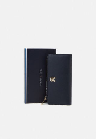 Tommy Hilfiger LIFE LARGE Wallet space blue LIFE LARGE Кошелек космический синий