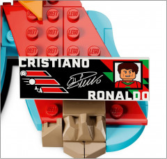 LEGO Editions CR7 Cristiano Ronaldo Конструктор Криштиану Роналду CR7 Football Highlights (Дания), 325 деталей, коллекционная модель с минифигуркой, футбольный декор