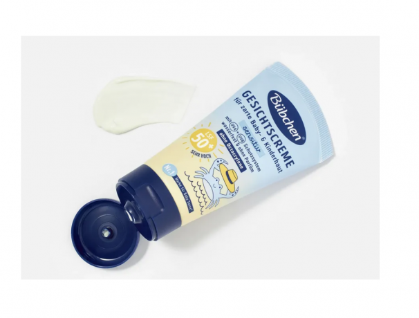 Bubchen Gesichtscreme sensitiv LSF 50+, Солнцезащитное молочко для младенцев и детей с фактором защиты SPF 50+, с витамином Е и маслом подсолнечника, водостойкое, для лица и тела, 50 мл