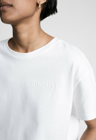 Tommy Hilfiger MODERN Basic T-shirt ecru MODERN Базовая футболка экрю