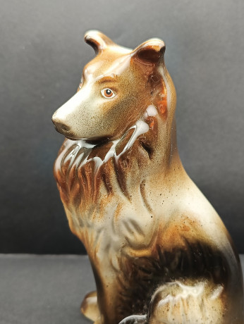 Статуэтка винтажная "Коричневый пес", фарфор, 18 х 11 см, Бразилия, 1970-80гг.