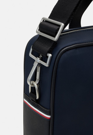 Tommy Hilfiger ELEVATED COMPUTER BAG UNISEX Briefcase space blue ПОВЫШЕННАЯ СУМКА ДЛЯ КОМПЬЮТЕРА УНИСЕКС Портфель космический синий